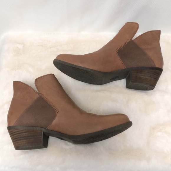 Me Too Booties - Picture 5 of 10